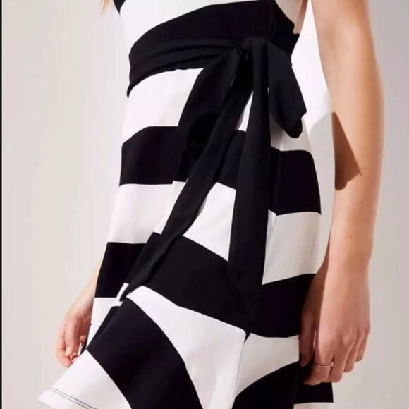 🔥 Closet Sale! LOFT Fit & Flare Mini Dress Nautical Navy & White Stripes - Picture 2 of 8